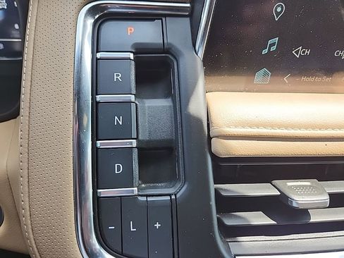 Certified 2022 Chevrolet Tahoe Premier AWD/4WD image 26