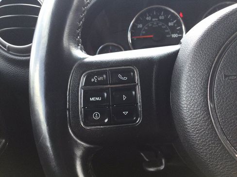 Used 2018 Jeep Wrangler Sport AWD/4WD image 25