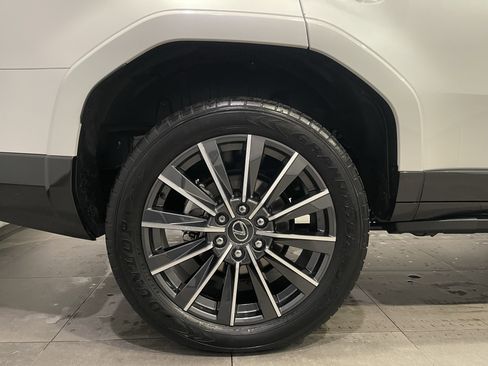 Used 2024 Lexus GX 550 w/ Accessory Package (Z1) image 10