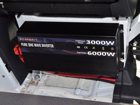 Used 2025 Mercedes-Benz Sprinter 2500 image 17