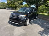Used 2019 Kia Soul + image 3