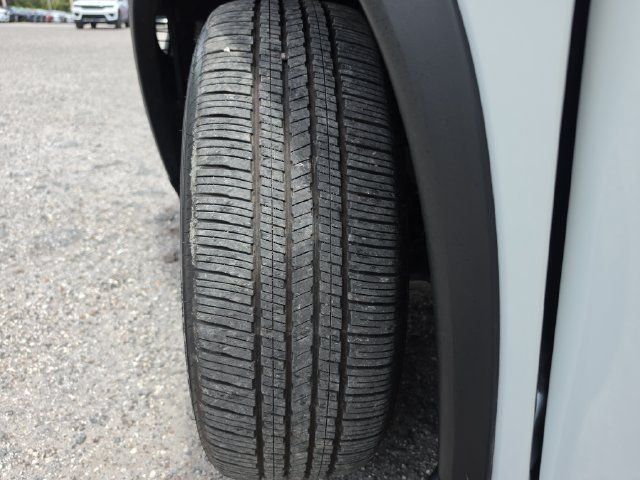 Used 2026 Nissan Rogue SV FWD image 28