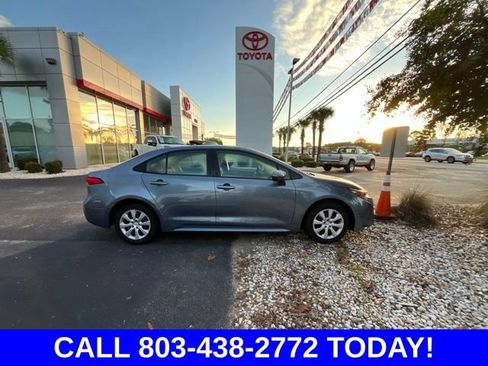 Used 2025 Toyota Corolla LE w/ Convenience Package FWD image 2