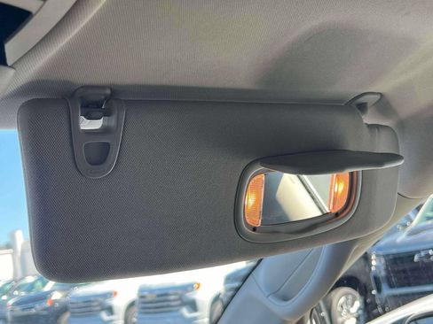 Used 2023 Chrysler Pacifica Touring-L FWD image 32