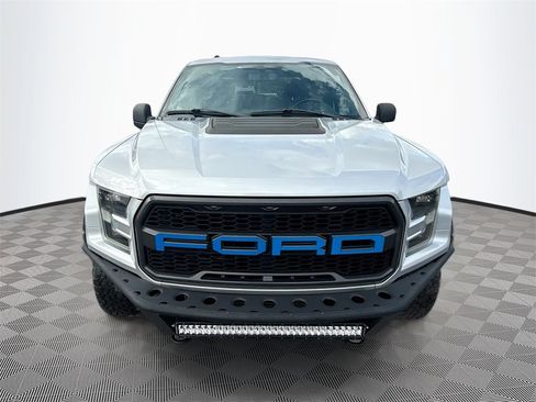 Used 2018 Ford F150 Raptor image 2