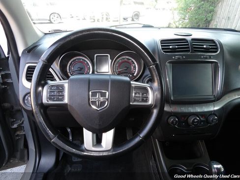 Used 2019 Dodge Journey Crossroad AWD/4WD image 16