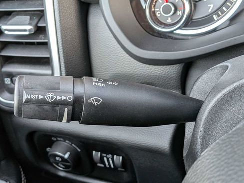 Used 2020 RAM 2500 Laramie image 24