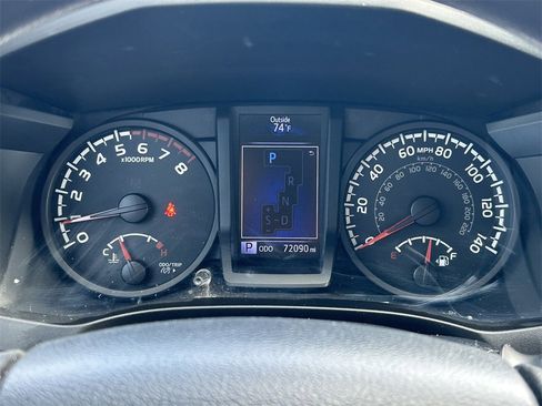 Used 2019 Toyota Tacoma SR w/ SR Convenience Package image 26