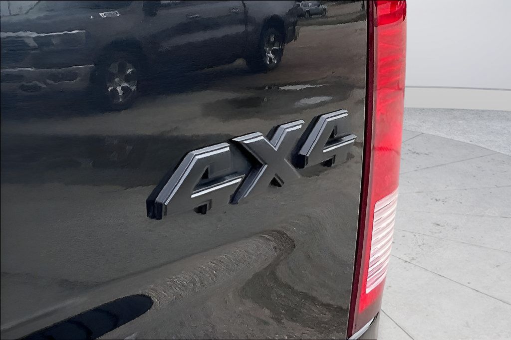 Used 2018 RAM 2500 Lone Star w/ Sport Appearance Group AWD/4WD image 25