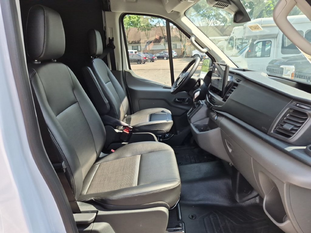 New 2026 Ford Transit 250 148 Medium Roof Extended AWD w/ Load Area Protection Package image 25