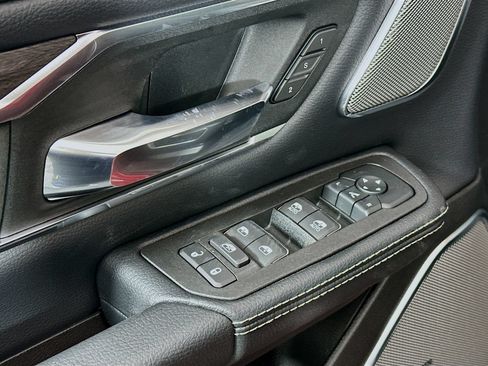New 2026 RAM 1500 Laramie AWD/4WD image 6