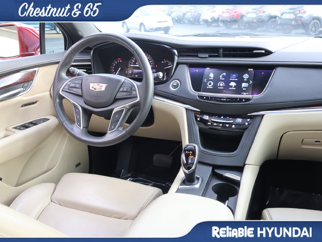 Used 2017 Cadillac XT5 Premium Luxury FWD image 13