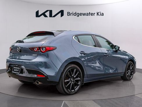 Used 2023 MAZDA MAZDA3 s FWD image 6