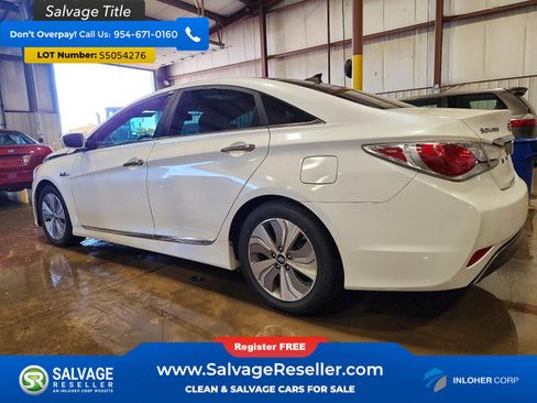 Used 2015 Hyundai Sonata Limited w/ Option Group 02 FWD image 3