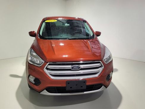 Used 2019 Ford Escape SE image 12