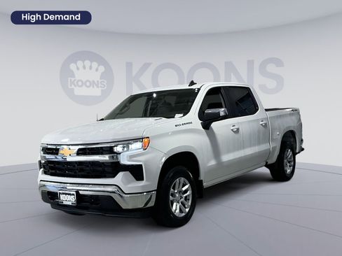 Used 2025 Chevrolet Silverado 1500 LT image 1