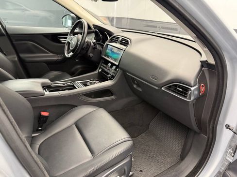 Used 2019 Jaguar F-PACE Premium AWD/4WD image 67