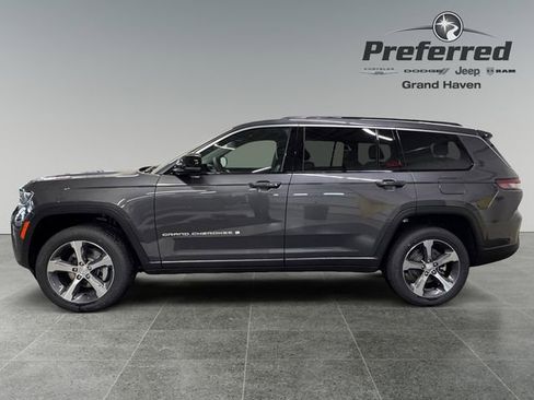 New 2026 Jeep Grand Cherokee L Limited AWD/4WD image 11