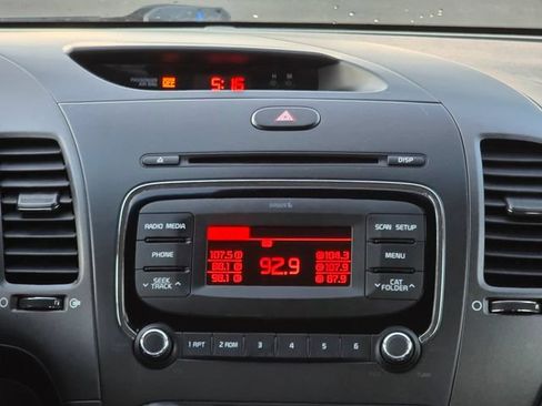 Used 2018 Kia Forte LX FWD image 20