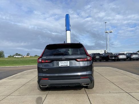 Used 2023 Honda CR-V Sport image 9