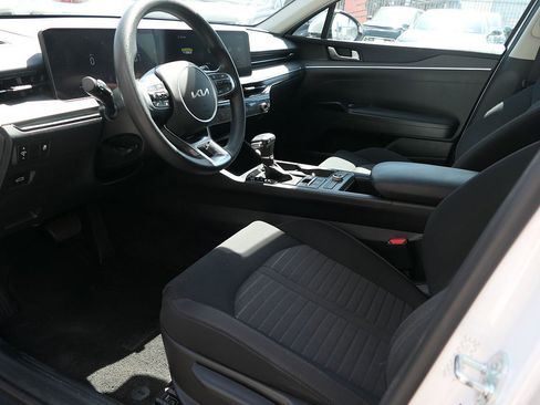 Used 2025 Kia K5 LXS FWD image 10