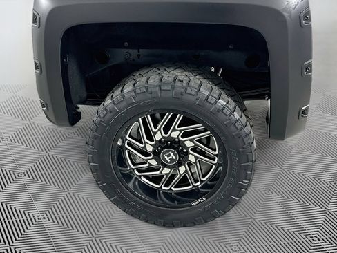 Used 2016 Chevrolet Silverado 1500 LT w/ All Star Edition AWD/4WD image 26
