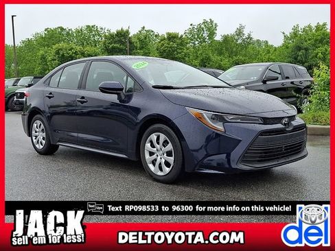 Used 2024 Toyota Corolla LE FWD image 1