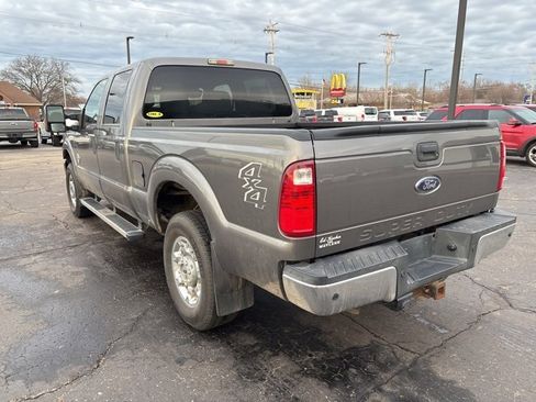 Used 2014 Ford F250 XLT w/ XLT Premium Package image 5
