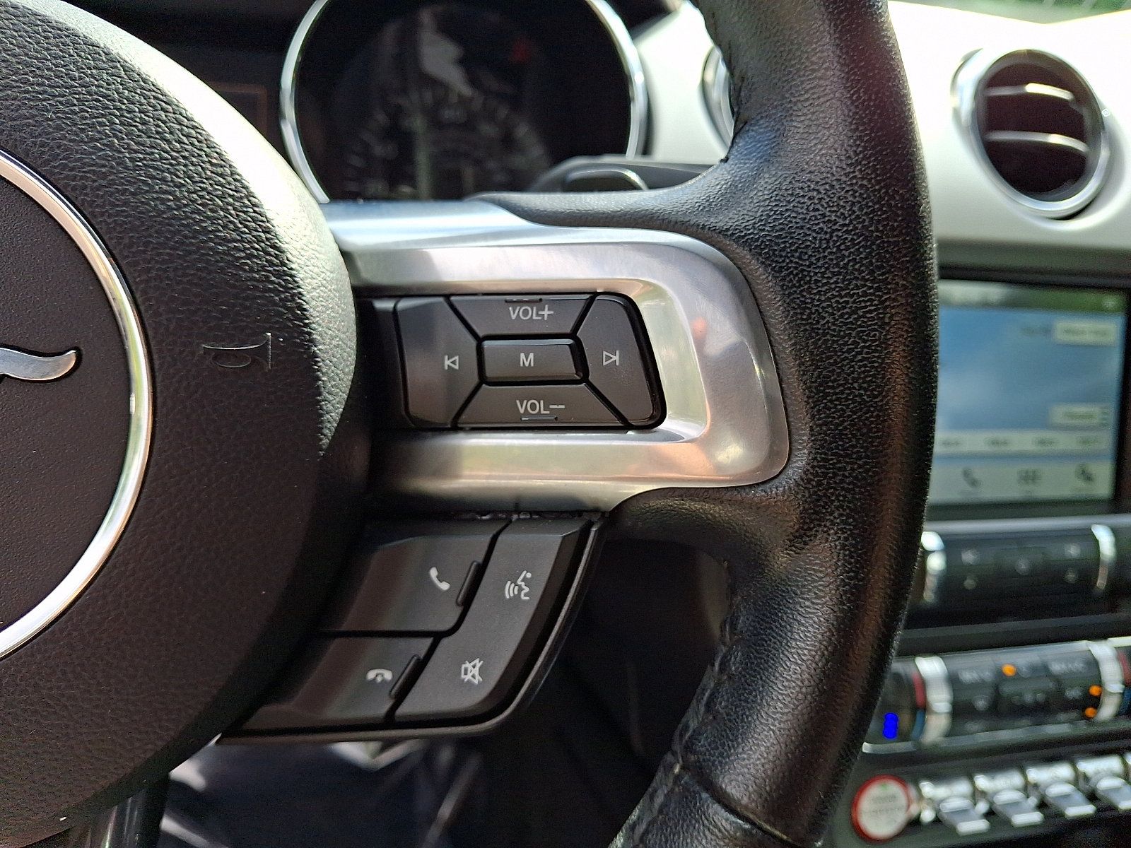 Used 2016 Ford Mustang Premium RWD image 23