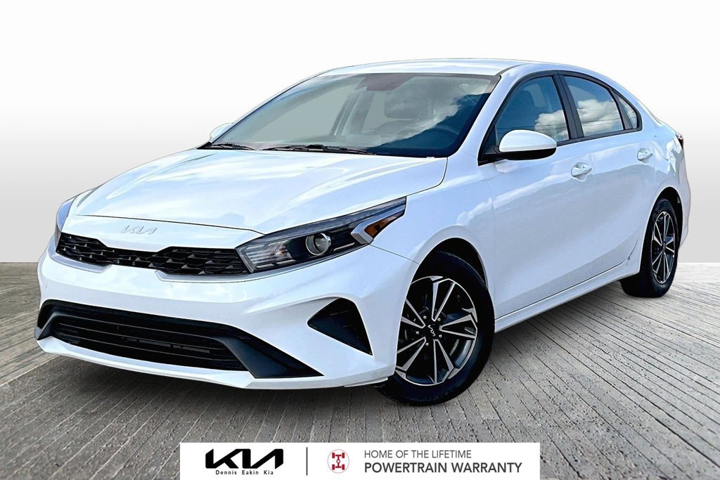 Certified 2023 Kia Forte LXS FWD image 1