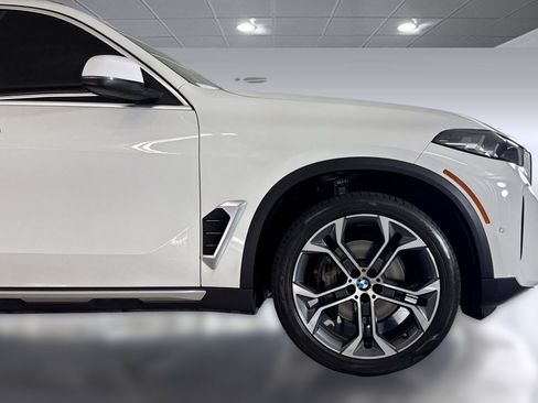Used 2024 BMW X5 sDrive40i RWD image 36