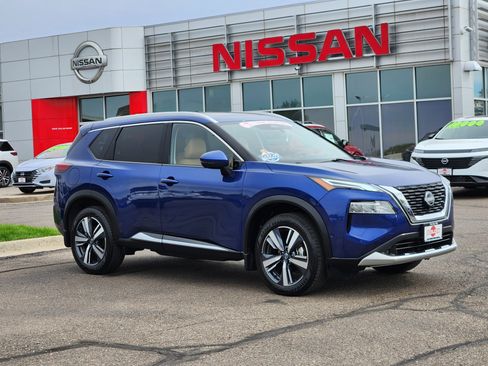 Used 2023 Nissan Rogue Platinum w/ Platinum Premium Package image 5