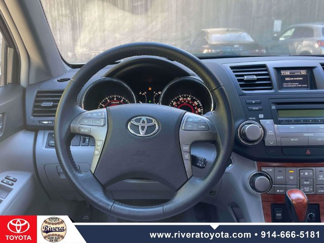 Used 2009 Toyota Highlander Limited w/ Extra Value Pkg 7 AWD/4WD image 15