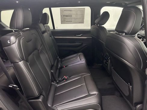 New 2025 Jeep Grand Cherokee L Limited w/ Black Appearance Package image 16