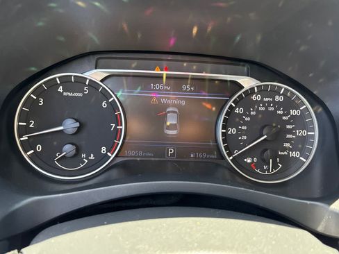 Used 2022 Nissan Altima 2.5 SR FWD image 24