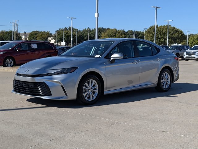 Used 2026 Toyota Camry LE FWD image 10