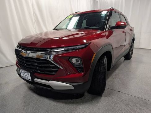 Certified 2024 Chevrolet TrailBlazer LT w/ LT Cold Weather Package FWD image 7