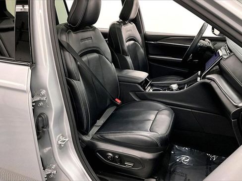 Used 2021 Jeep Grand Cherokee L Overland image 7