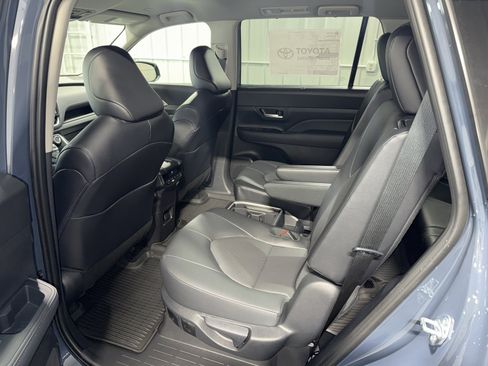 New 2026 Toyota Grand Highlander AWD image 17