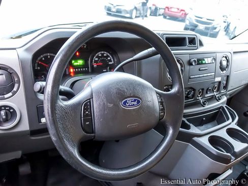 Used 2019 Ford E-350 and Econoline 350 Super Duty image 13