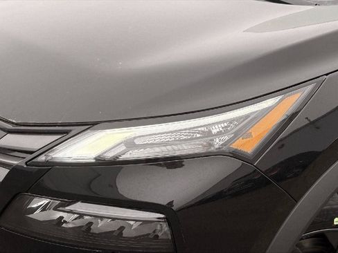 New 2026 Nissan Rogue SV FWD image 2