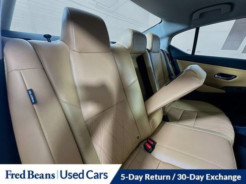 Used 2023 Nissan Sentra SV w/ SV Premium Package FWD image 31