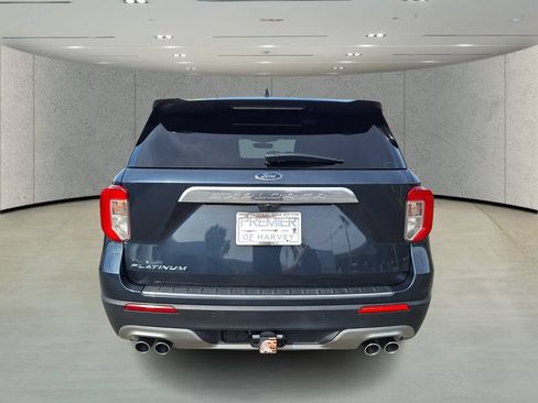 Used 2022 Ford Explorer Platinum w/ Equipment Group 601A RWD image 4