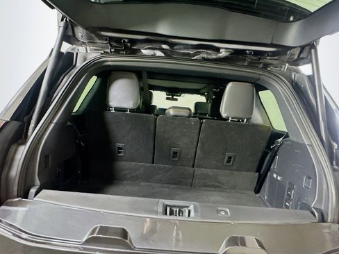 Used 2025 Ford Expedition Tremor image 31