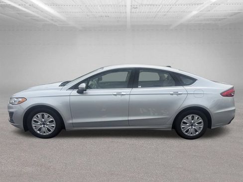 Used 2019 Ford Fusion S FWD image 11