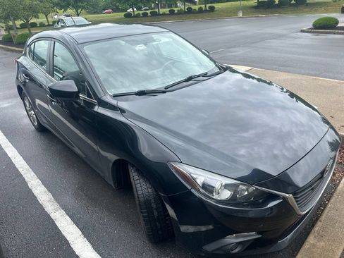 Used 2015 MAZDA MAZDA3 i Touring FWD image 1