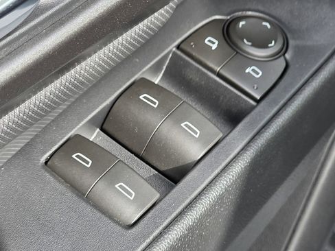 New 2026 Chevrolet Equinox EV LT image 21