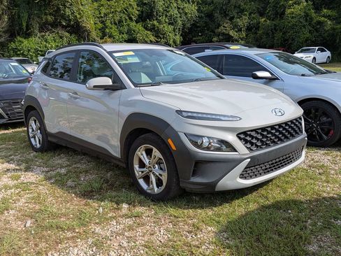 Used 2023 Hyundai Kona SEL FWD image 1