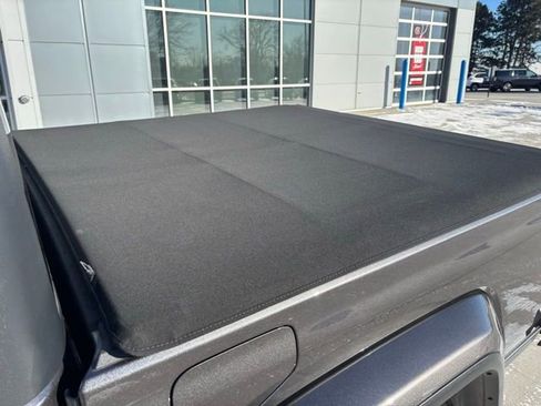 Used 2021 Jeep Gladiator Overland w/ Popular Equipment Package image 9