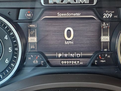 Used 2021 RAM 1500 Laramie image 40